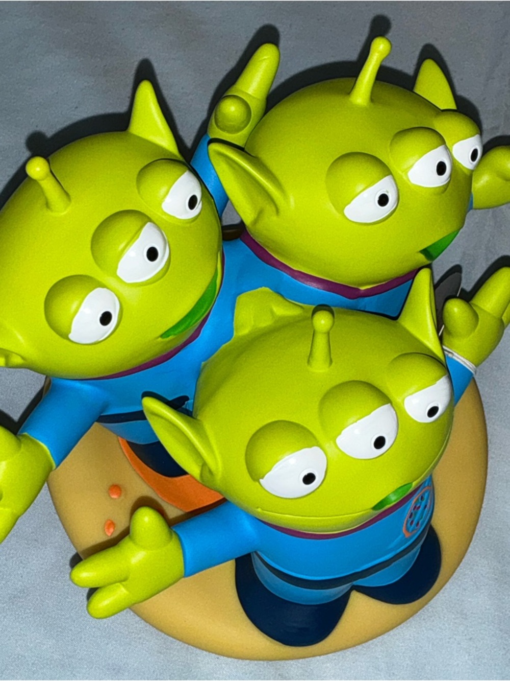 The Claw Green Alien Toy Coin Bank Blue Outfit Standing - Picture 16 of 16